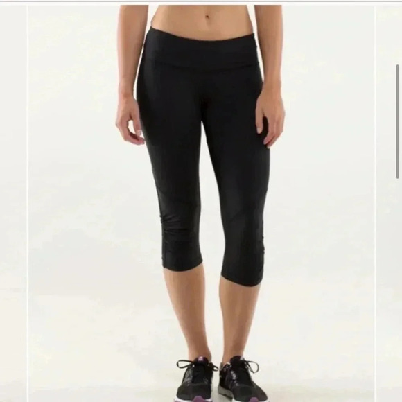 Lululemon run for your life crop - Picture 2 of 10